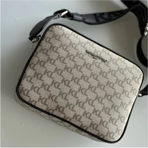NWT KARL LAGERFELD PARIS crossbody - Picture 1 of 8